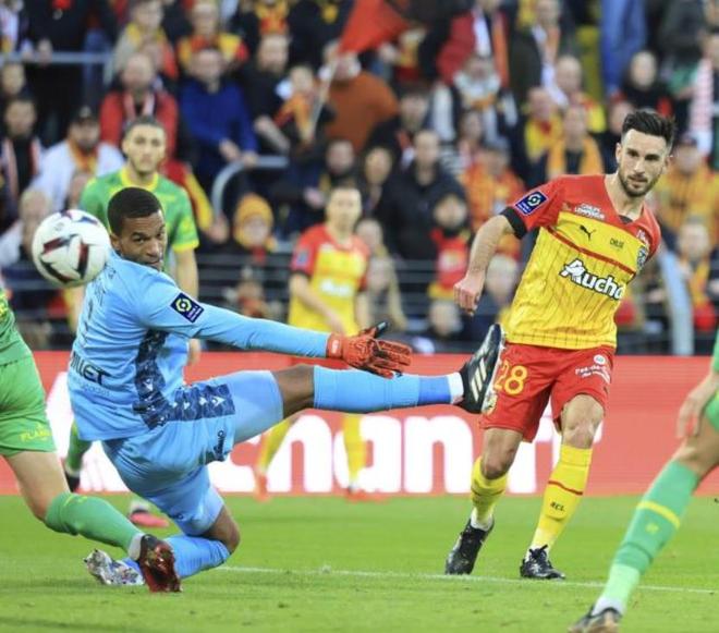 马德里竞技迎法国杯关键赛,今晚绝杀压哨,气氛紧张,阵容厚度经受考验(rnballnight完整版歌词)-竞博娱乐平台